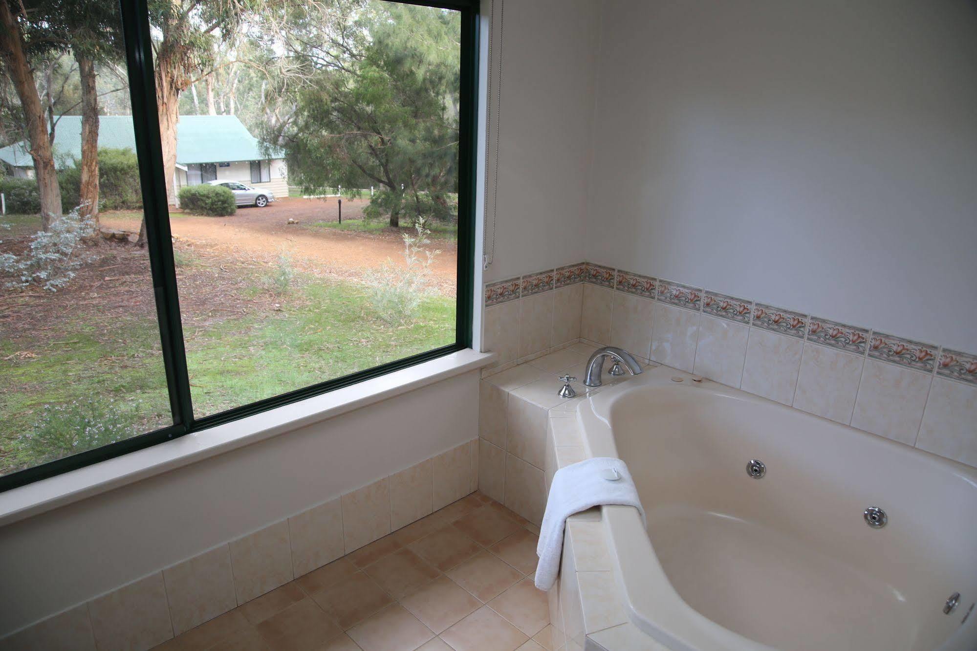 Bushy Lake Chalets Margaret River Exterior foto